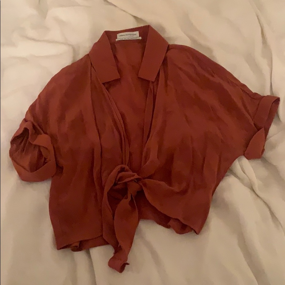 Urban tie top